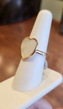 Load image into Gallery viewer, 14k rose gold mother of pearl heart ring