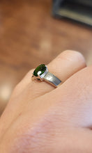 Load image into Gallery viewer, Sterling silver oval chrome diopside ring