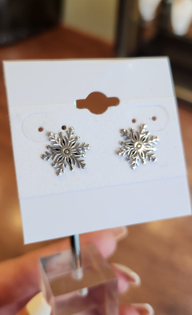 Sterling silver snowflake stud earrings