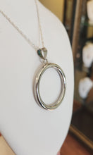 Load image into Gallery viewer, Sterling silver circle fashion pendant