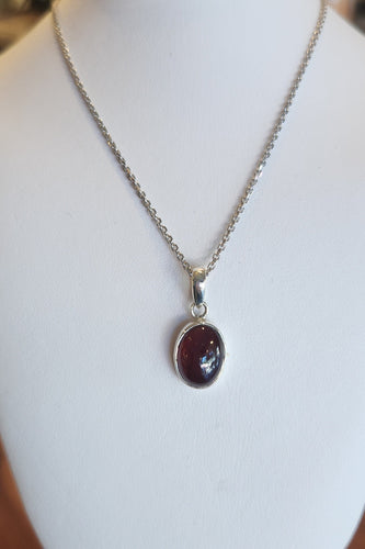 Sterling silver mini garnet cabochon pendant