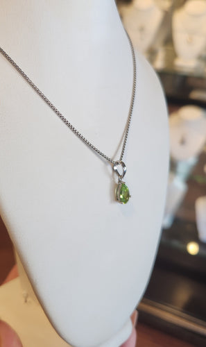 Sterling silver pear-shaped peridot pendant