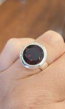 Load image into Gallery viewer, Sterling silver round faceted garnet ring