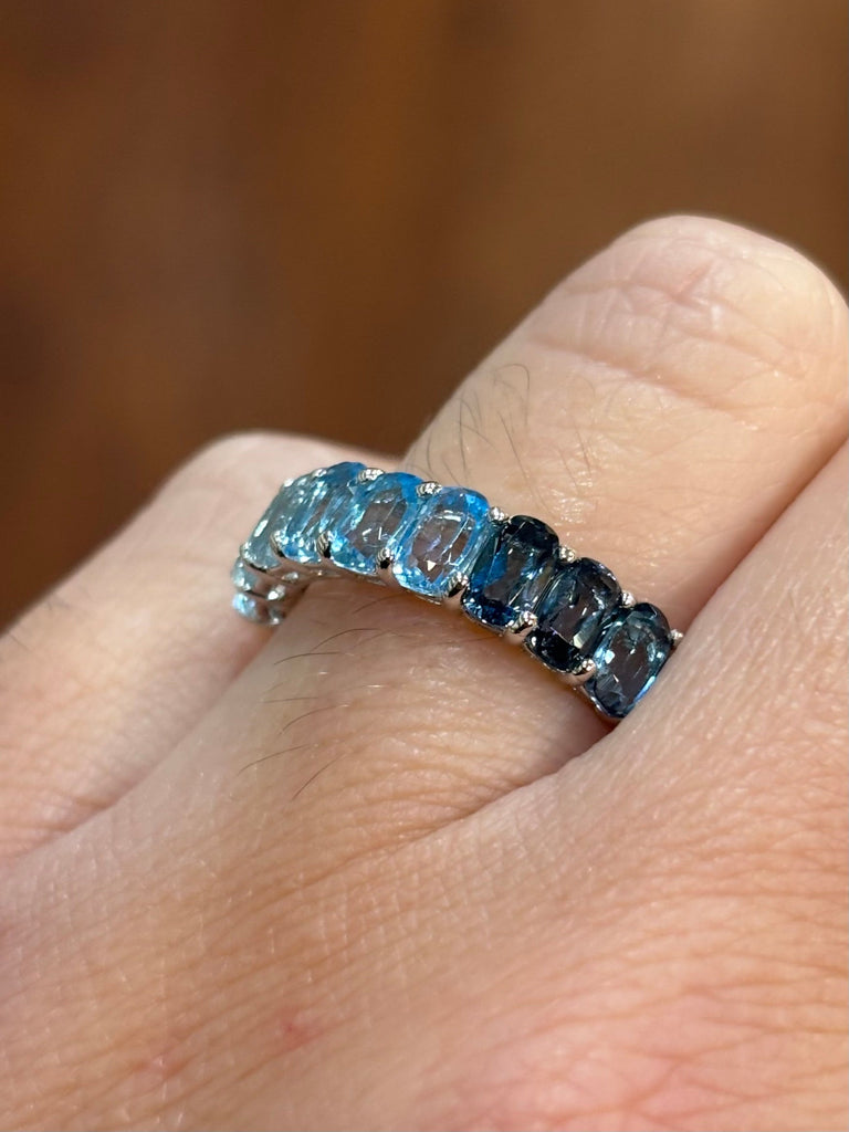Sterling silver blue topaz gradient ring