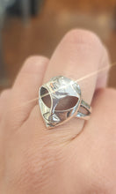 Load image into Gallery viewer, Sterling silver alien face ring