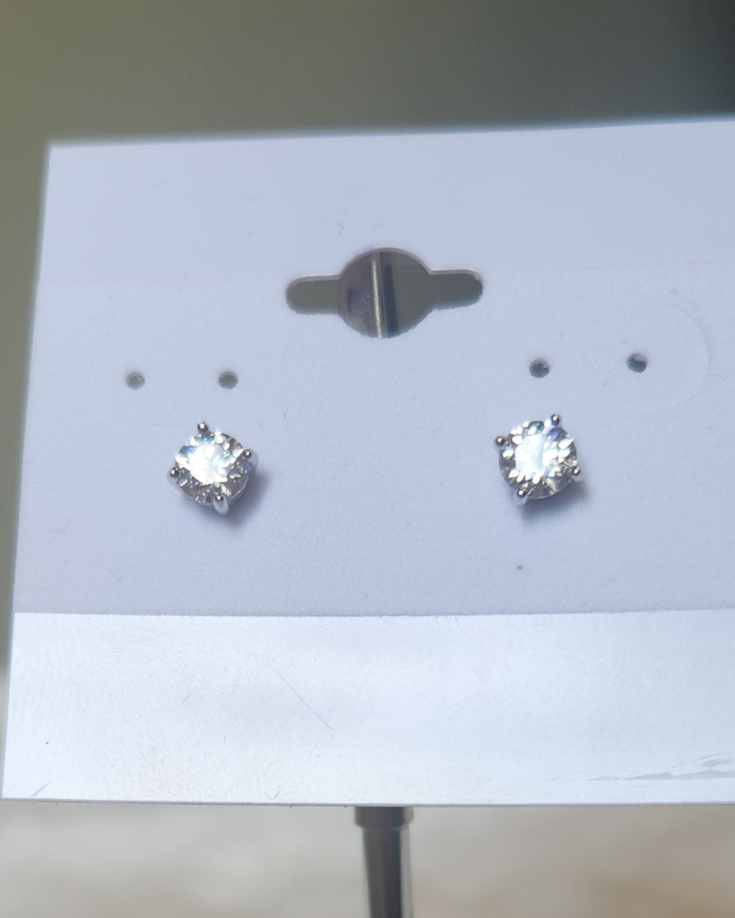 Sterling silver 1 CTW moissanite stud earrings