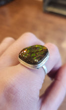 Load image into Gallery viewer, Sterling silver ammolite ring with orange/green flash
