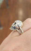 Load image into Gallery viewer, Sterling silver skull ring