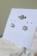 Load image into Gallery viewer, Sterling silver 1 CTW moissanite stud earrings