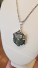 Load image into Gallery viewer, Sterling silver moss agate pendant with swan