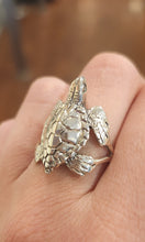 Load image into Gallery viewer, Sterling silver sea turtle ring