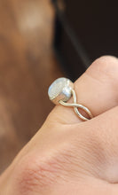Load image into Gallery viewer, Sterling silver rainbow moonstone ring with twisted band
